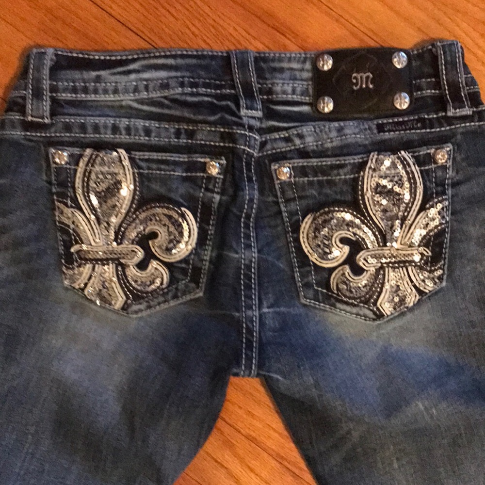 Like new Miss Me jeans